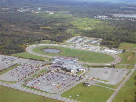 Rideau Carleton Raceway & Casino .